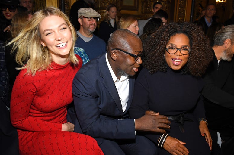 Stella McCartney Karlie Kloss Edward Enninful Oprah Winfrey Front Row Paris Fashion Week Womenswear Fall Winter 2019 2020 PARIS, FRANCE - MARCH 04: (L-R) Karlie Kloss, Edward Enninful and Oprah Winfrey attend the Stella McCartney show as part of the Paris Fashion Week Womenswear Fall/Winter 2019/2020 on March 04, 2019 in Paris, France. (Photo by Pascal Le Segretain/Getty Ima