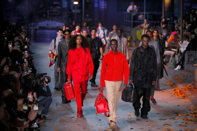 AP19017517355255 Models wear creations for the Vuitton men's Fall/Winter 2019/20 fashion collection presented in Paris, Thursday Jan.17, 2019. (AP Photo/Francois Mori)