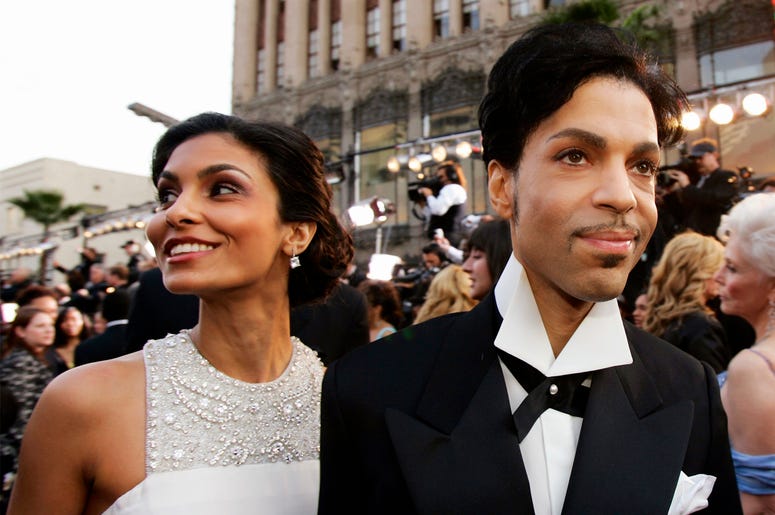 AP19060785043804 In this Feb. 27, 2005 file photo, singer Prince arrives with his wife Manuela Testolini for the 77th Academy Awards in Los Angeles. (AP Photo/Kevork Djansezian, File)