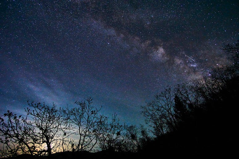 Milky Way with Lyrids Meteor Shower Milky Way with Lyrids Meteor Shower