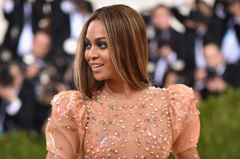 Beyoncé NEW YORK, NY - MAY 02: Beyonce attends the 'Manus x Machina: Fashion In An Age Of Technology' Costume Institute Gala at Metropolitan Museum of Art on May 2, 2016 in New York City. (Photo by Dimitrios Kambouris/Getty Images)