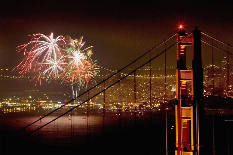 Fireworks Light up Golden Gate Bridge On Independence Day SAN FRANCISCO - JULY 4: Fireworks light up the Golden Gate Bridge and San Francisco Bay as Americans celebrate Independence Day on July 4, 2006 in San Francisco, California. (Photo by David Paul Morris/Getty Images)
