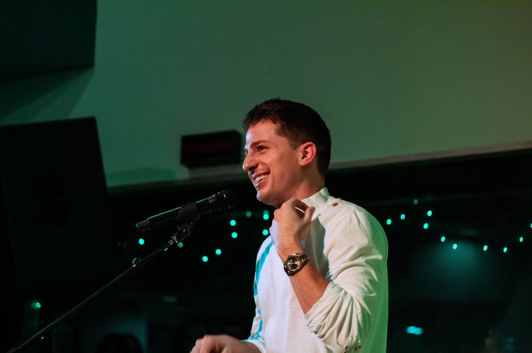 Charlie Puth Aqstic Christmas