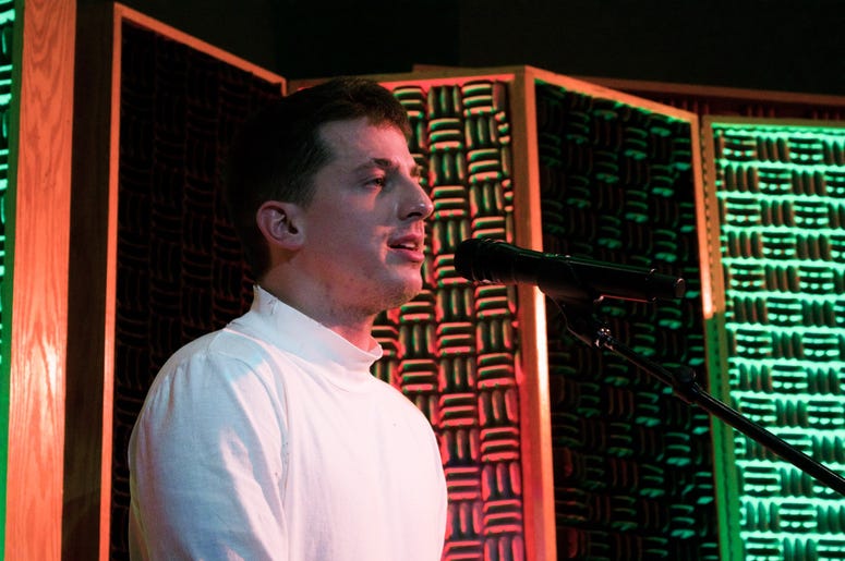 Charlie Puth Aqstic Christmas