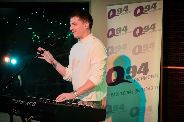 Charlie Puth Aqstic Christmas