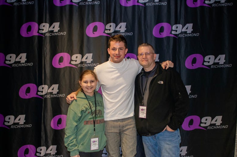 Charlie Puth Aqstic Christmas