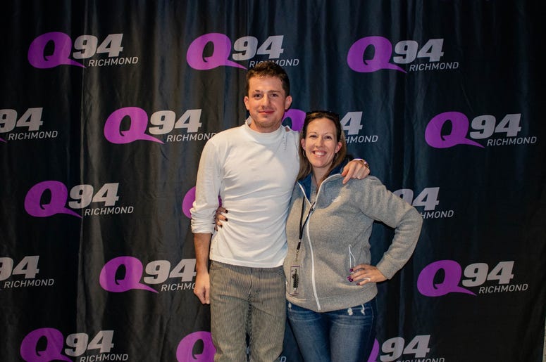 Charlie Puth Aqstic Christmas