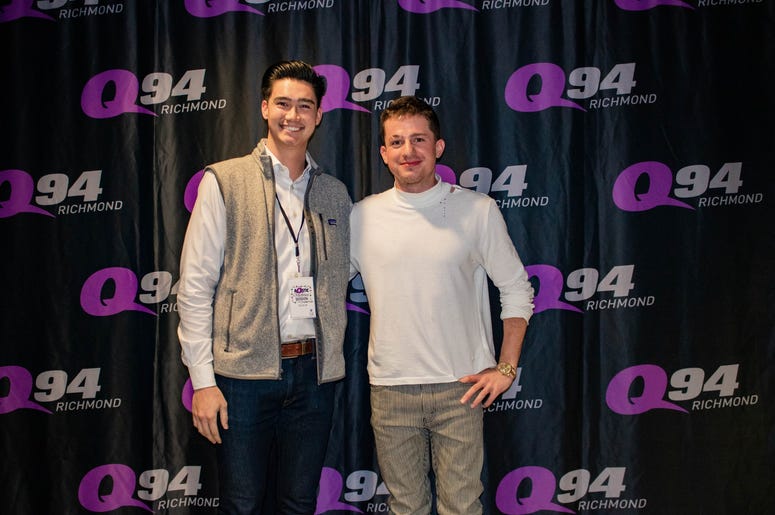 Charlie Puth Aqstic Christmas