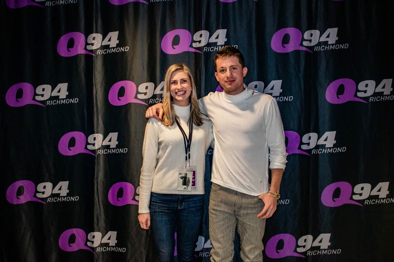 Charlie Puth Aqstic Christmas