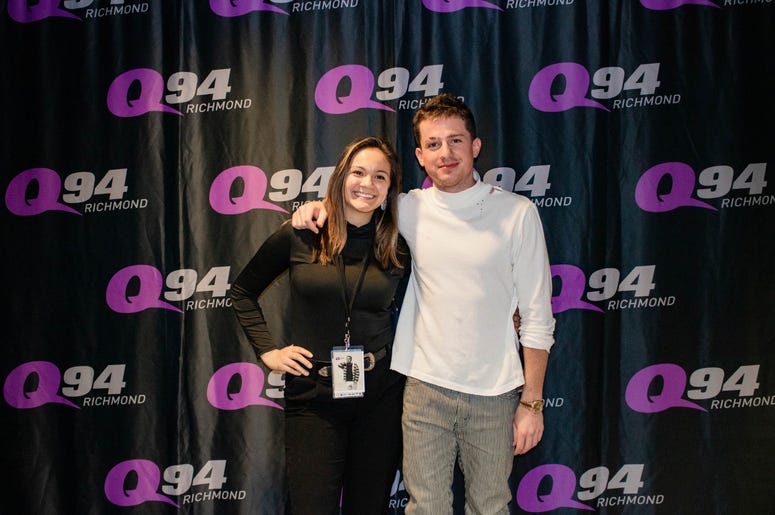 Charlie Puth Aqstic Christmas