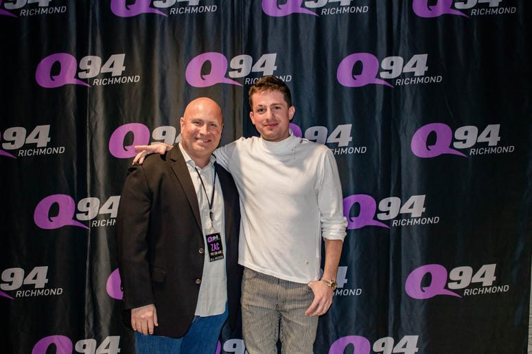 Charlie Puth Aqstic Christmas