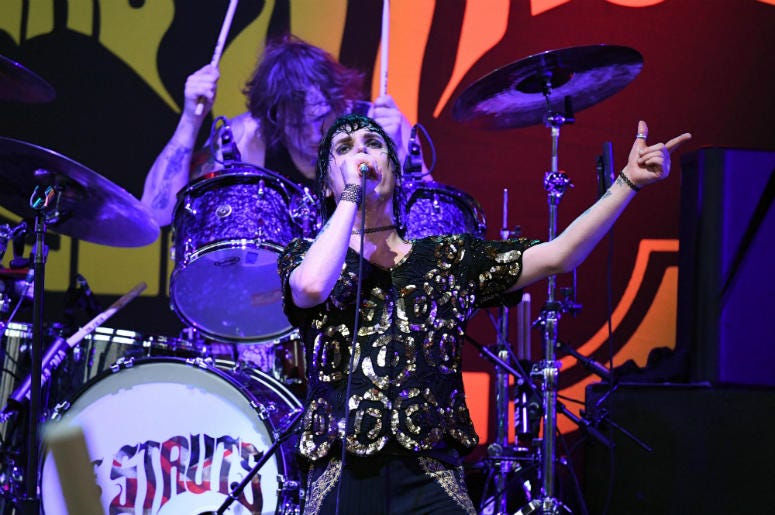 Luke Spiller of The Struts performs at Coral Sky Amphitheater Luke Spiller of The Struts performs at Coral Sky Amphitheater
