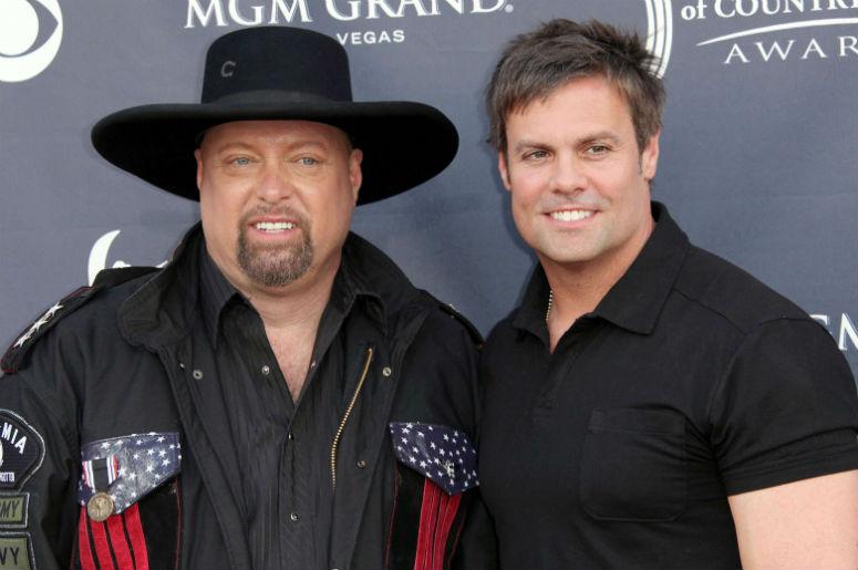 Country Singer Troy Gentry Dies In Helicopter Crash 100 7 The Wolf