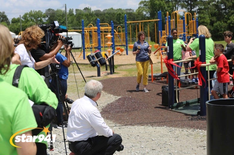 Arcado Elem Ribbon Cutting Arcado Elem Ribbon Cutting