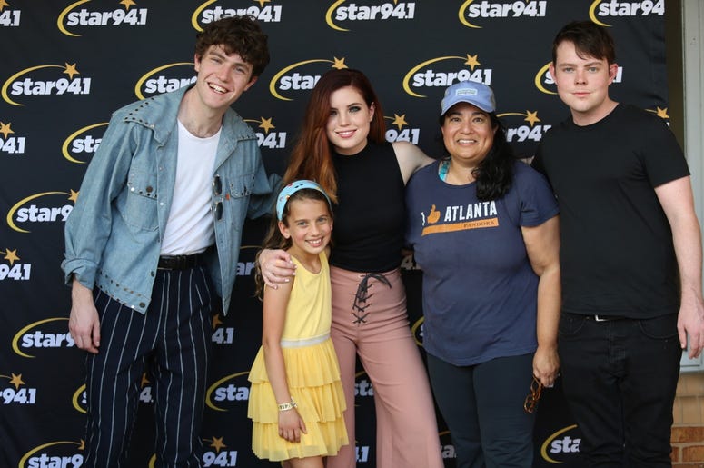 Echosmith Meet & Greet at Woofstock Smyrna 2019 Echosmith Meet & Greet at Woofstock Smyrna 2019