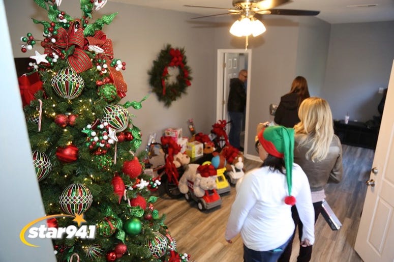 Breaking and Entering Christmas 2018! Breaking and Entering Christmas 2018!