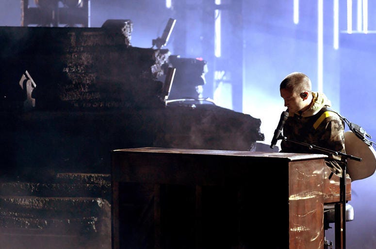 Tyler Joseph of Twenty One Pilots performs onstage during the 2018 American Music Awards Tyler Joseph of Twenty One Pilots performs onstage during the 2018 American Music Awards
