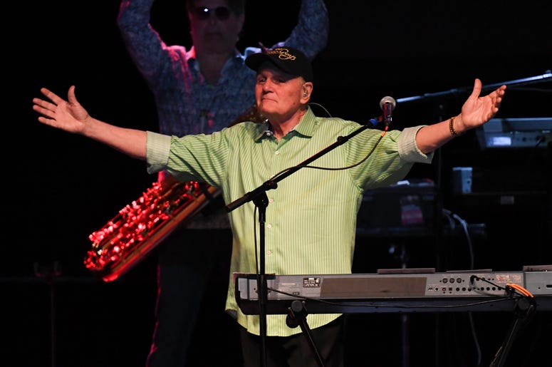 Beach_Boys_Entercom_WMXJ_The_Beach_Miami_102_7