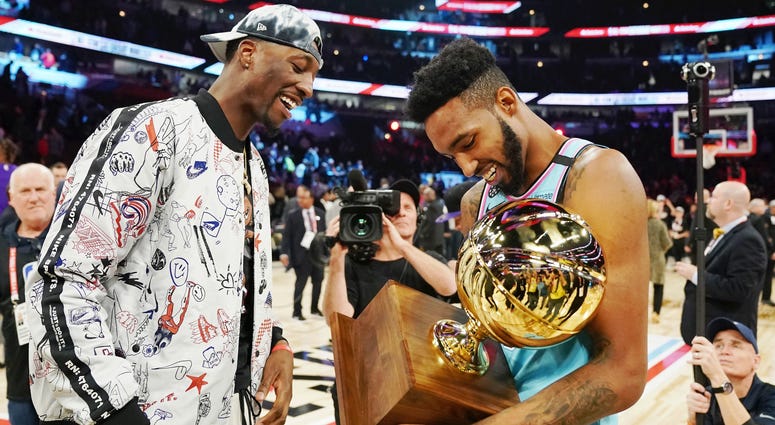 Derrick Jones Jr Dunk Contest