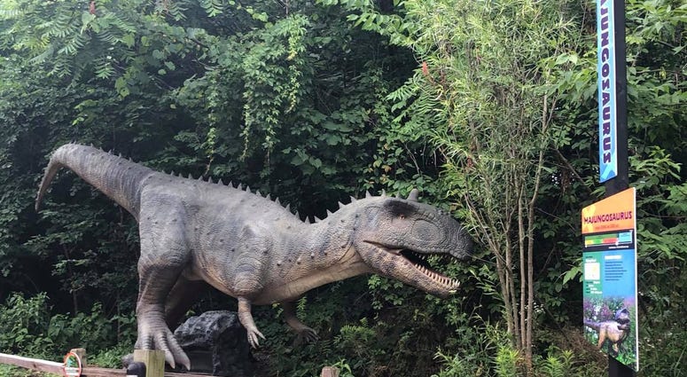 Dinos Everywhere! at Brookfield Zoo Dinos Everywhere! at Brookfield Zoo