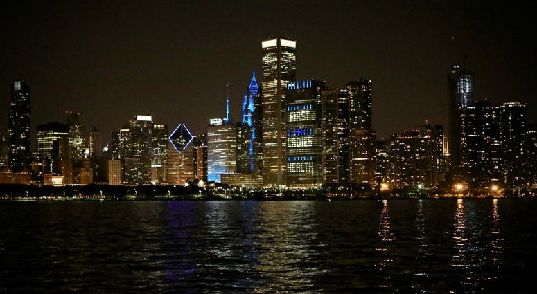 Chicago Lights The Town Teal For Ovarian Cancer Chicago Lights The Town Teal For Ovarian Cancer