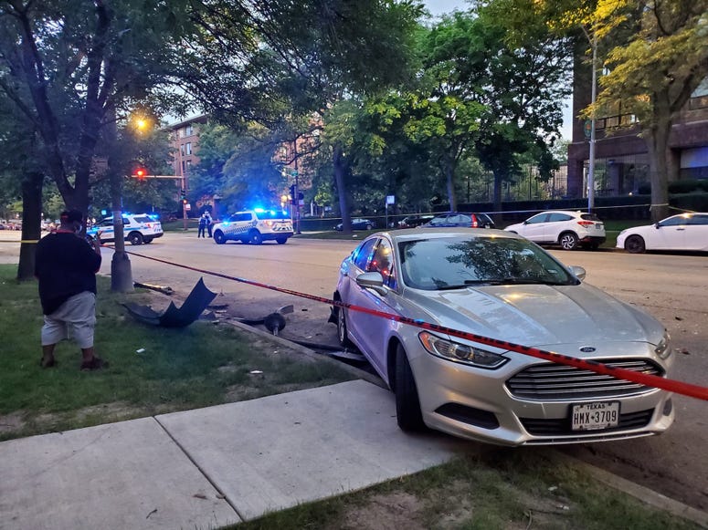 Chicago police investigate the scene of a shooting July 1, 2020, in the 7300 block of North Sheridan Road. Chicago police investigate the scene of a shooting July 1, 2020, in the 7300 block of North Sheridan Road.