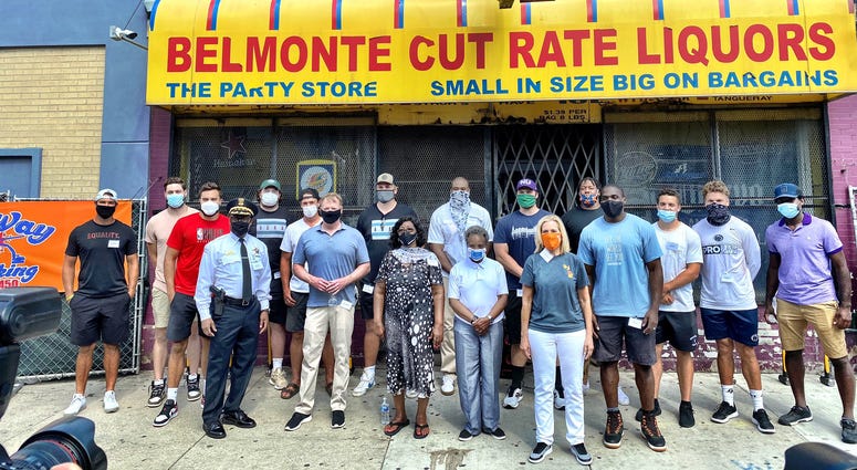 Current and former professional athletes from Chicago and elsewhere broke ground Tuesday on a new grocery store in the Austin neighborhood on the West Side. Current and former professional athletes from Chicago and elsewhere broke ground Tuesday on a new grocery store in the Austin neighborhood on the West Side.