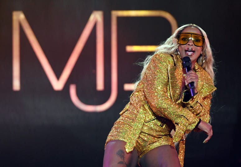 Recording artist Mary J. Blige performs at The Joint inside the Hard Rock Hotel & Casino on August 16, 2019 in Las Vegas, Nevada. Recording artist Mary J. Blige performs at The Joint inside the Hard Rock Hotel & Casino on August 16, 2019 in Las Vegas, Nevada.