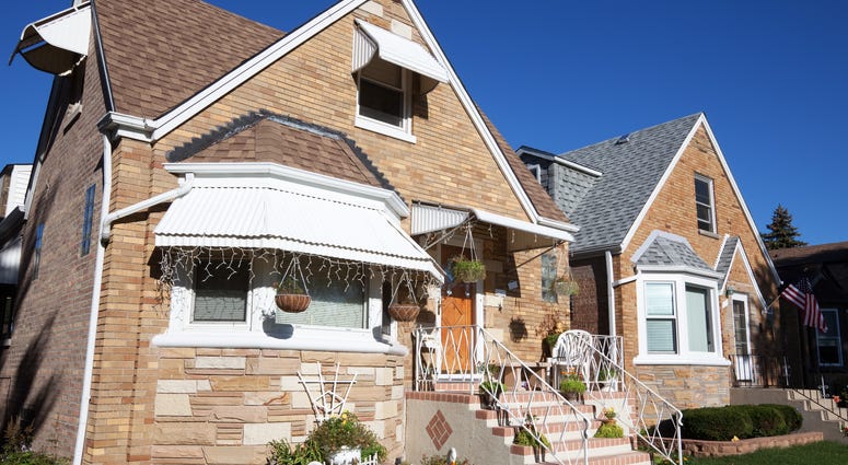 Chicago Bungalow in Montcare, Chicago