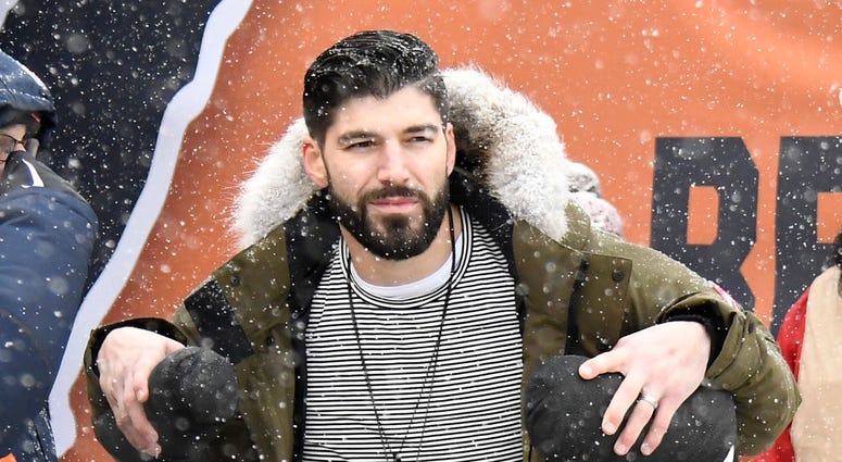 Zach Miller #86 of the Chicago Bears makes an appearance during the game against the Cleveland Browns at Soldier Field on December 24, 2017 in Chicago, Illinois. Zach Miller #86 of the Chicago Bears makes an appearance during the game against the Cleveland Browns at Soldier Field on December 24, 2017 in Chicago, Illinois.