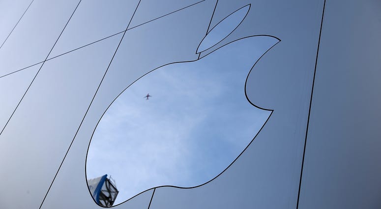 The Apple logo is displayed on the exterior of an Apple Store on February 1, 2018 in San Francisco, California. The Apple logo is displayed on the exterior of an Apple Store on February 1, 2018 in San Francisco, California.