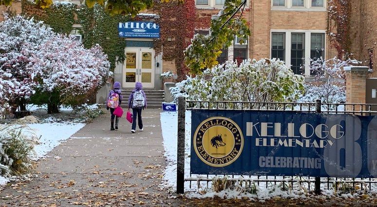 Thousands of parents may have been smiling a bit more Friday in Chicago, as their children returned to school after missing 11 class days because of a teachers' strike. Thousands of parents may have been smiling a bit more Friday in Chicago, as their children returned to school after missing 11 class days because of a teachers' strike.