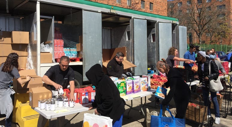Mobile Food Pantry for the Northern Illinois Food Bank