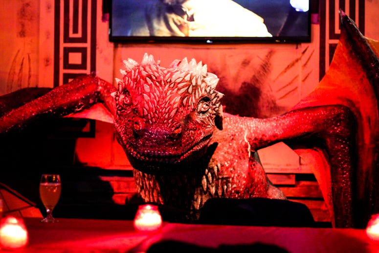 Replay Lincoln Park Game of Thrones Pop Up Replay Lincoln Park Game of Thrones Pop Up