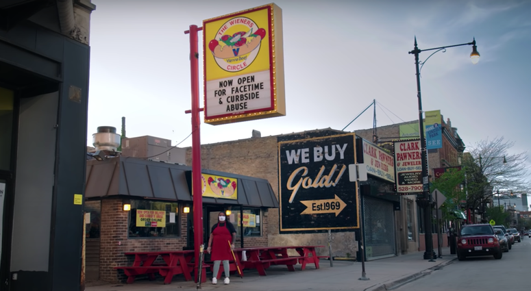 The Wiener's Circle Now Open For FaceTime, Curbside Abuse The Wiener's Circle Now Open For FaceTime, Curbside Abuse