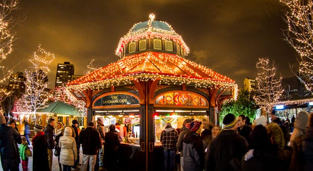 (courtesy: Lincoln Park Zoo) Lincoln Park Zoo Lights