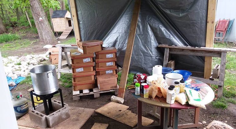 Never Alone Movement prepares 500 pounds of chicken to feed homeless people who live on Lower Wacker Drive. Never Alone Movement prepares 500 pounds of chicken to feed homeless people who live on Lower Wacker Drive.