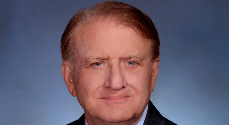 Dr. Robert Marshall