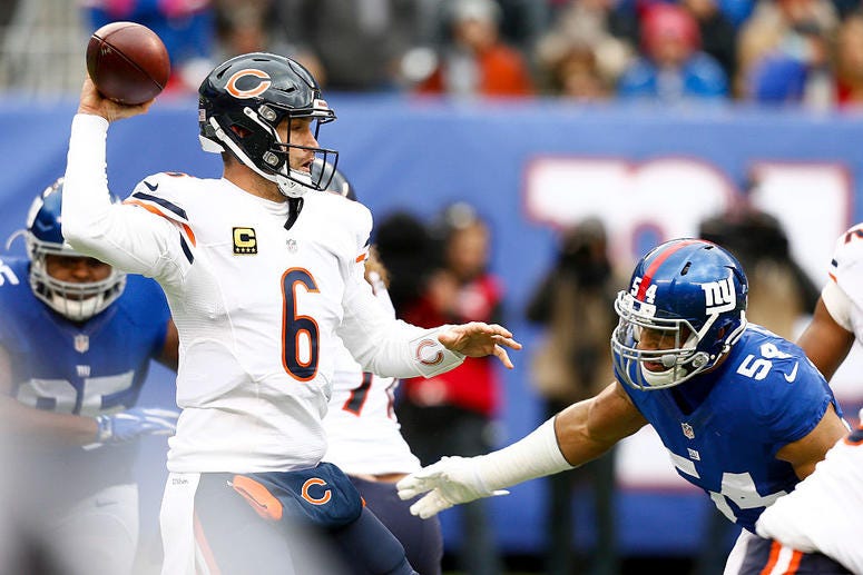 Jay Cutler #6 of the Chicago Bears looks to pass under pressure from Olivier Vernon #54 of the New York Giants during their game at MetLife Stadium on November 20, 2016 in East Rutherford, New Jersey. Jay Cutler #6 of the Chicago Bears looks to pass under pressure from Olivier Vernon #54 of the New York Giants during their game at MetLife Stadium on November 20, 2016 in East Rutherford, New Jersey.