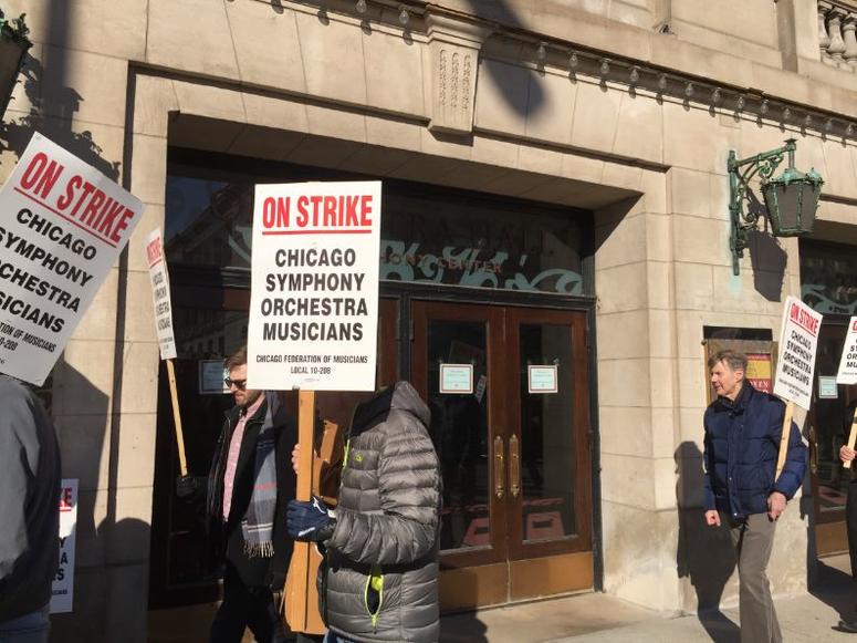 Striking Chicago Symphony Orchestra musicians Striking Chicago Symphony Orchestra musicians