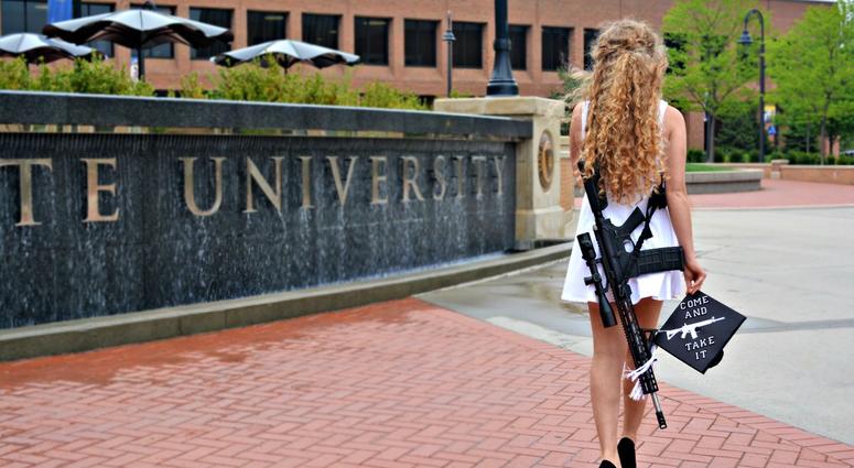 Photo of Kent State graduate carrying AR-10 on campus goes viral