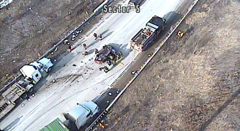 An expressway camera shows a response to a rollover crash Dec. 11, 2019 on the inbound Dan Ryan Expressway. An expressway camera shows a response to a rollover crash Dec. 11, 2019 on the inbound Dan Ryan Expressway.