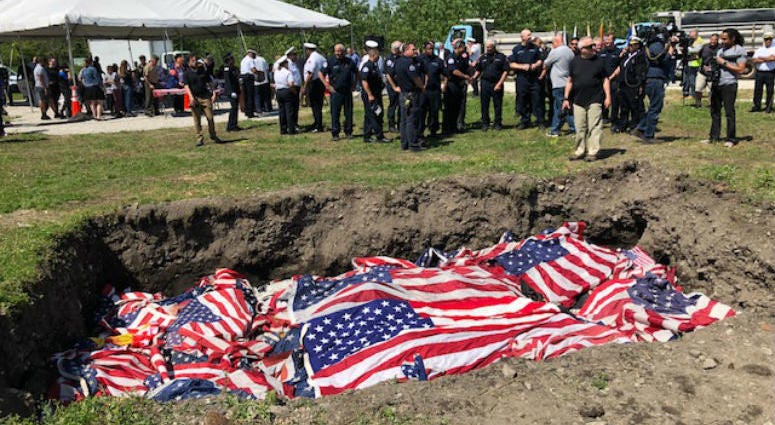 On this Flag Day, the city of Chicago carried on a 13-year tradition, burning American Flags that have become worn out. On this Flag Day, the city of Chicago carried on a 13-year tradition, burning American Flags that have become worn out.