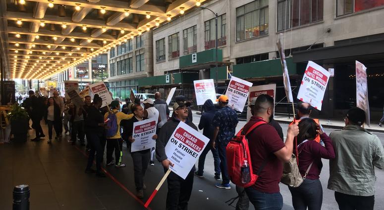 Chicago hotel workers strike Chicago hotel workers strike