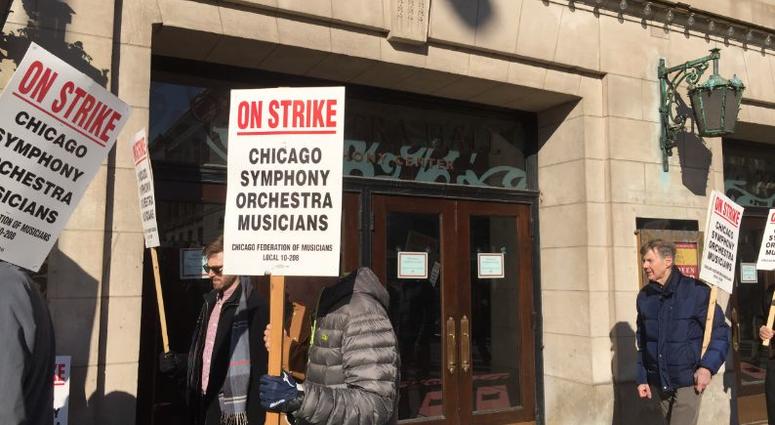 Striking Chicago Symphony Orchestra musicians Striking Chicago Symphony Orchestra musicians