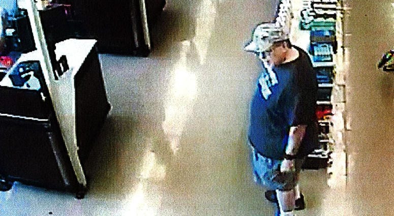This man is wanted by police are beating someone at a Palos Park Jewel-Osco on July 31, 2019. This man is wanted by police are beating someone at a Palos Park Jewel-Osco on July 31, 2019.