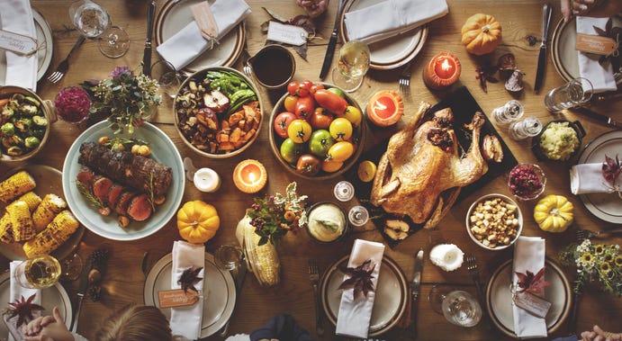 Thanksgiving table Thanksgiving table