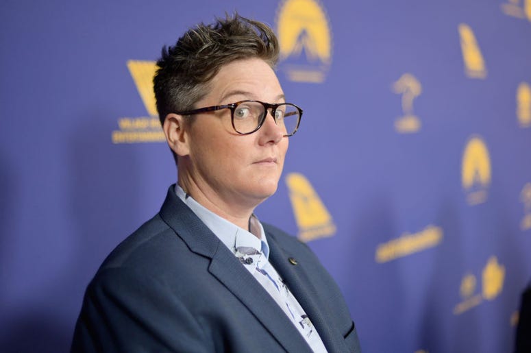 LOS ANGELES, CA - OCTOBER 24: Honoree Hannah Gadsby attends the 7th Annual Australians in Film Awards Gala at Paramount Studios on October 24, 2018 in Los Angeles, California. (Photo by Matt Winkelmeyer/Getty Images for for Australians in Film) LOS ANGELES, CA - OCTOBER 24: Honoree Hannah Gadsby attends the 7th Annual Australians in Film Awards Gala at Paramount Studios on October 24, 2018 in Los Angeles, California. (Photo by Matt Winkelmeyer/Getty Images for for Australians in Film)