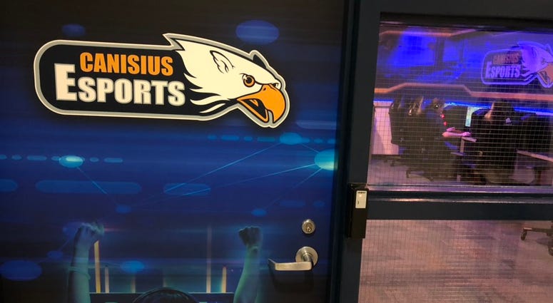 Canisius College e-sports lab. October 26, 2018 (WBEN Photo/Mike Baggerman)