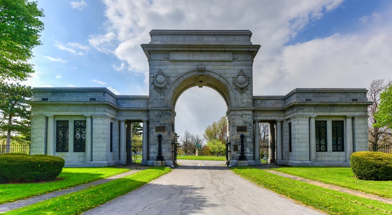 Forest Lawn Cemtery